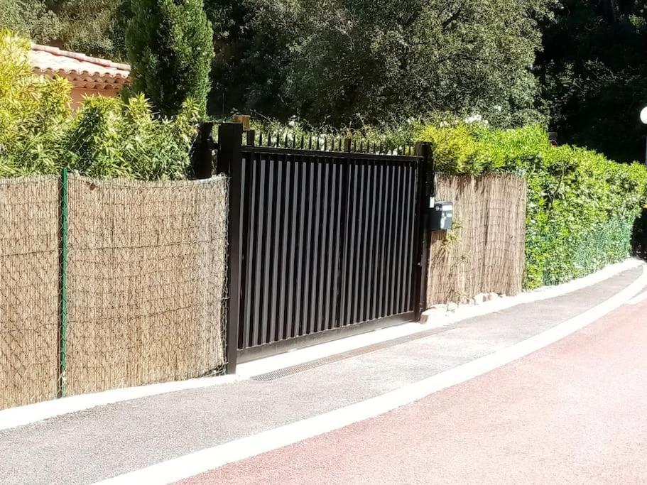 2 Pieces Climatise A 200M Des Plages Theoule-sur-Mer Exterior photo